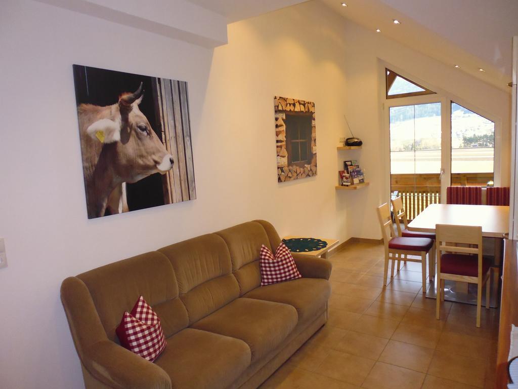 Ferienwohnung Gundolf Christine Arzl im Pitztal Room photo
